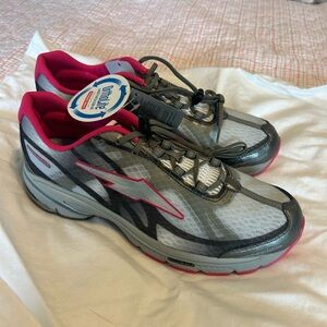 NWT Avia Lite Guidance 9, sz 10